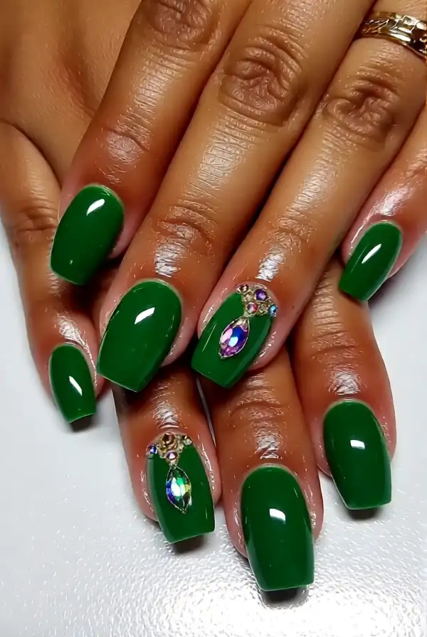 Bejeweled St. Patrick’s Nails