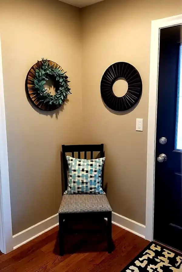 Creating a Cozy Nook in the Entryway