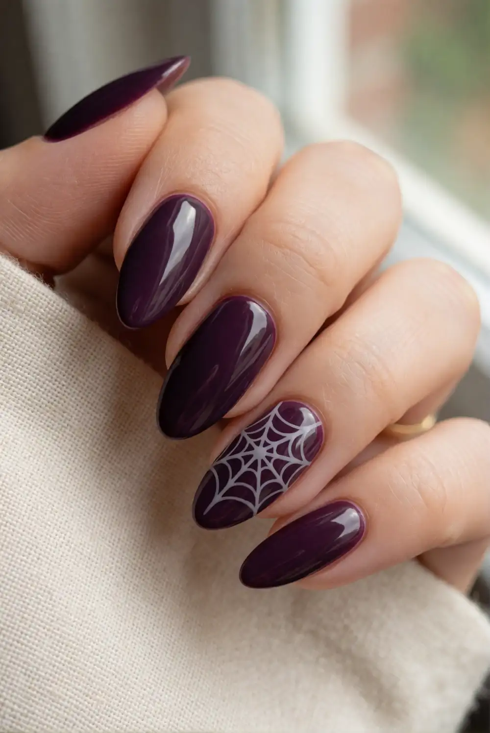 Fine Spiderweb Accent Nails