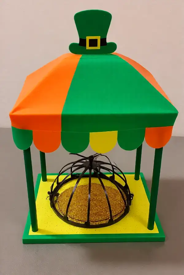 Glittering Gold Trap