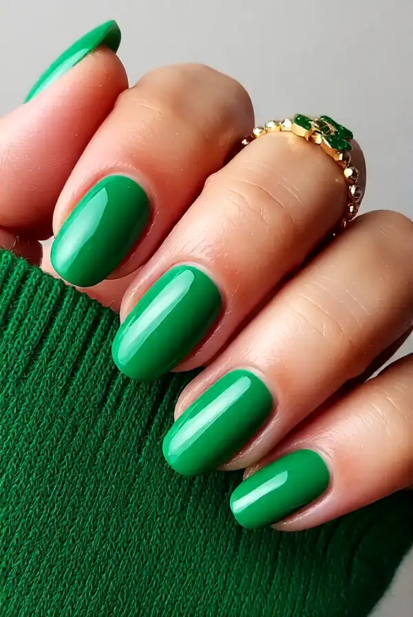 Minimalist Green Designs