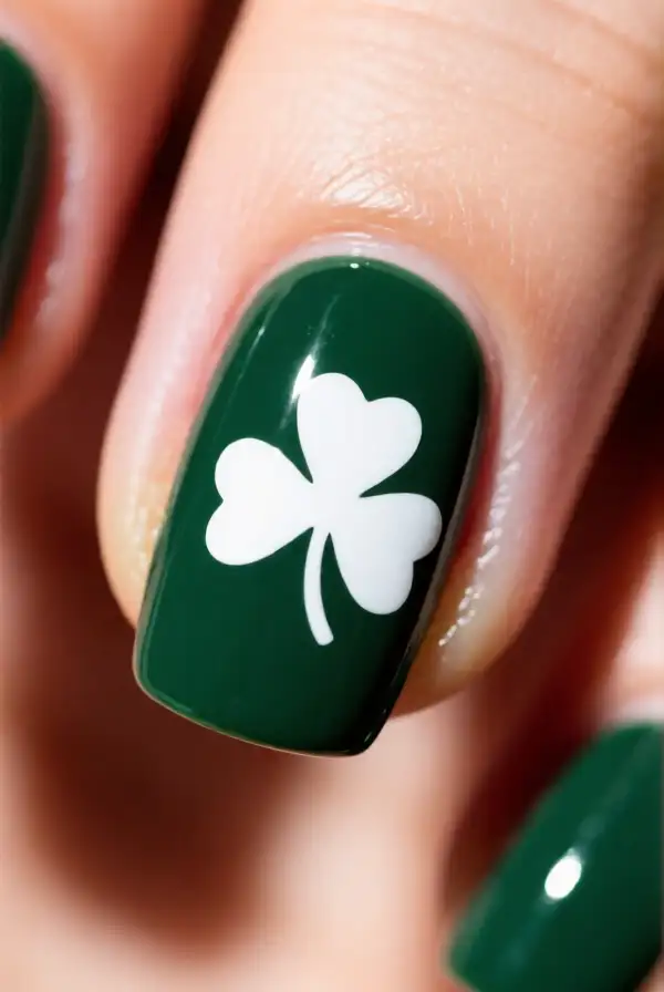 Shamrock Accent Nail